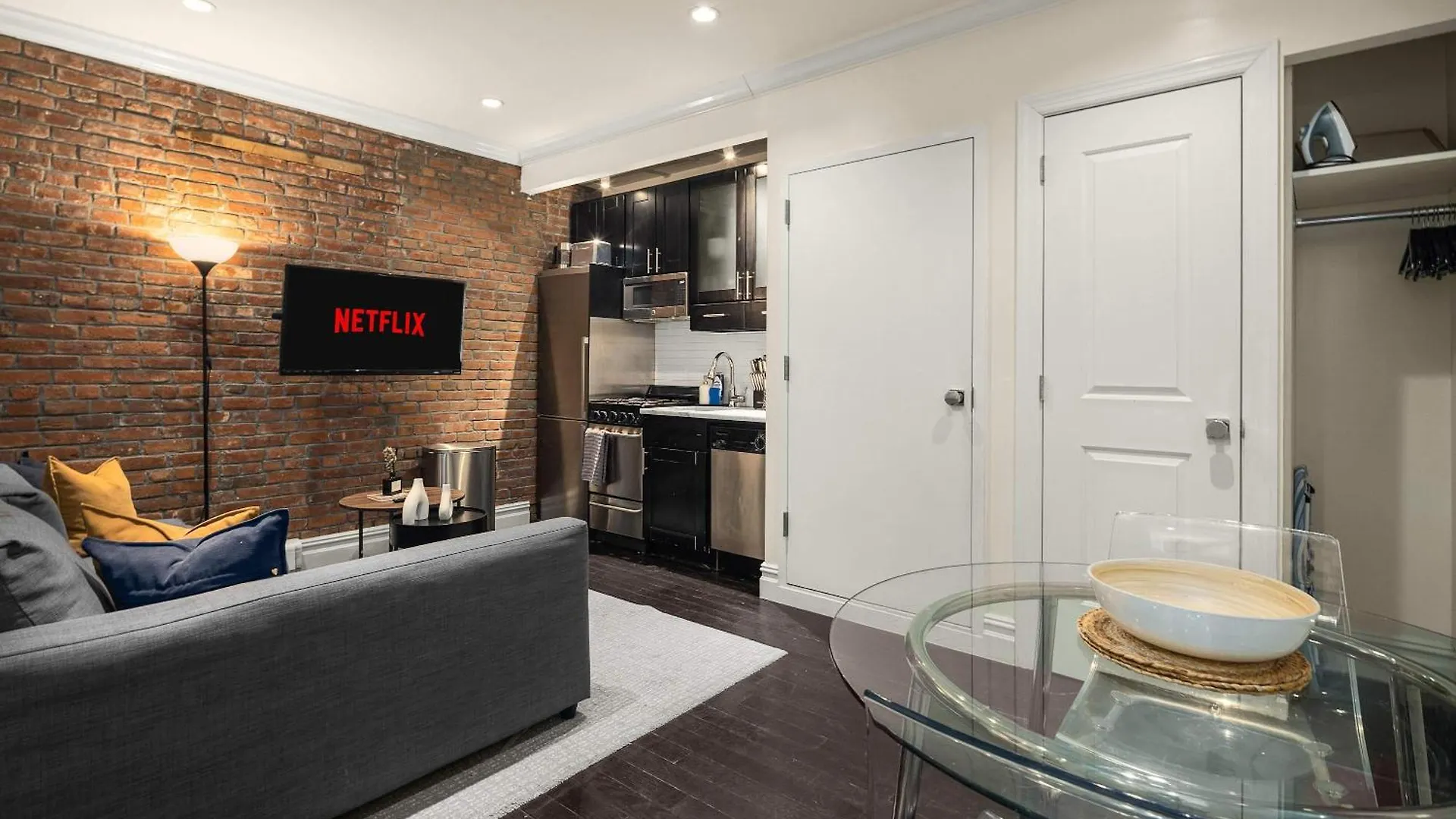 Elegant & Modern Stay New York